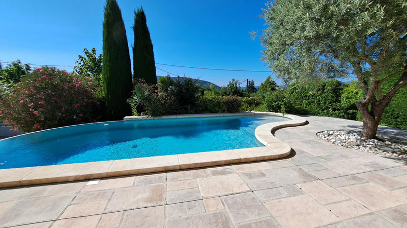 Maison - 170 m² - 5 pièces