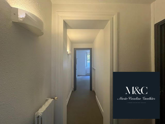 Appartement - 194 m² - 9 pièces