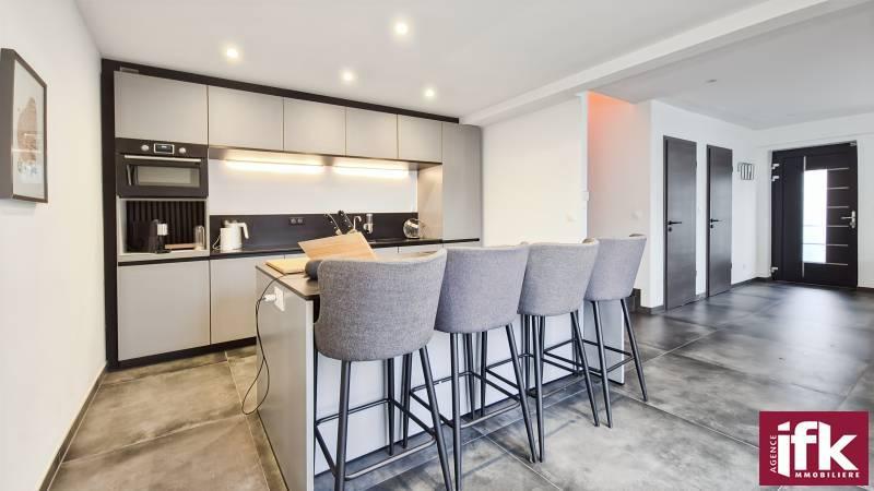 Maison - 102 m² - 4 pièces