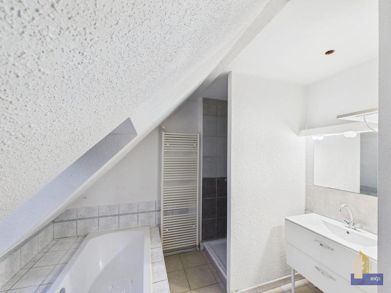 Maison - 127 m² - 7 pièces