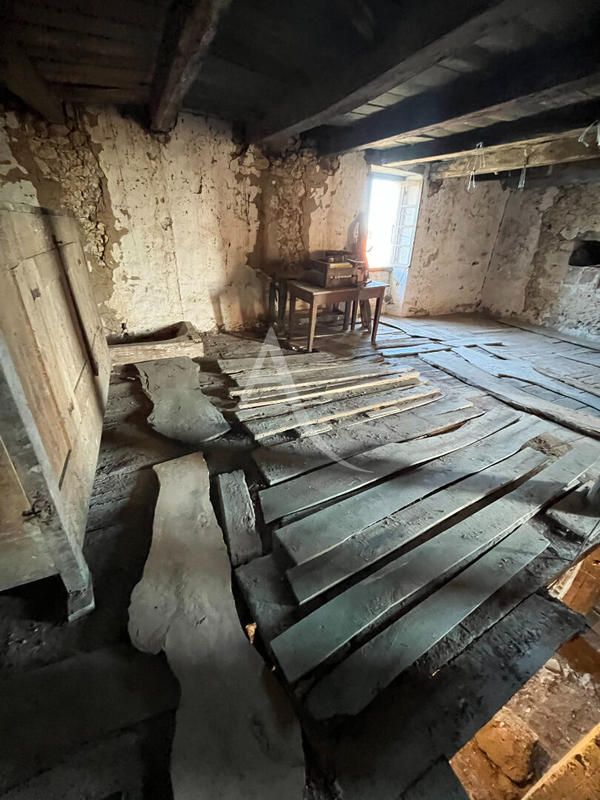 Maison - 146 m² - 2 pièces