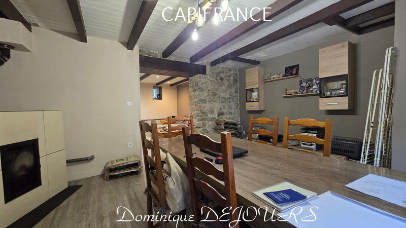 Maison - 110 m² - 4 pièces