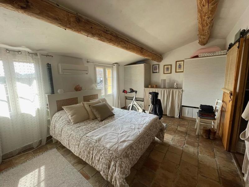 Maison de village - 130 m² - 3 pièces