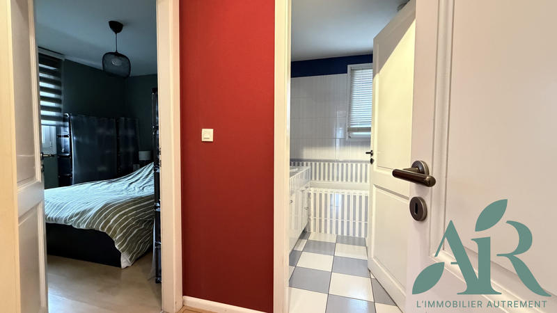 Appartement - 80 m² - 4 pièces