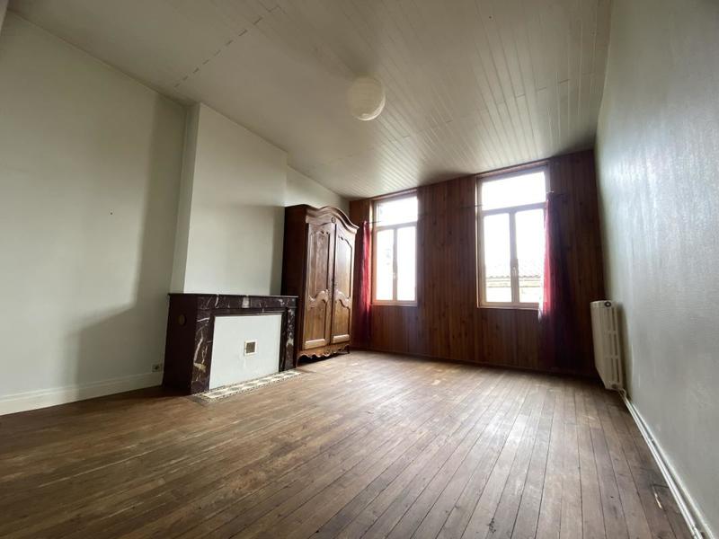 Maison - 654 m² - 11 pièces