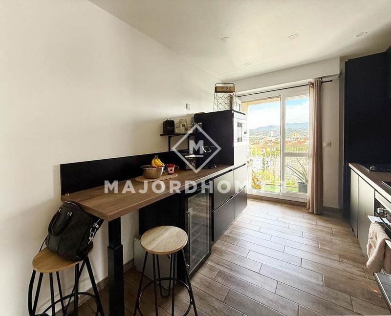 Appartement - 88 m² - 5 pièces