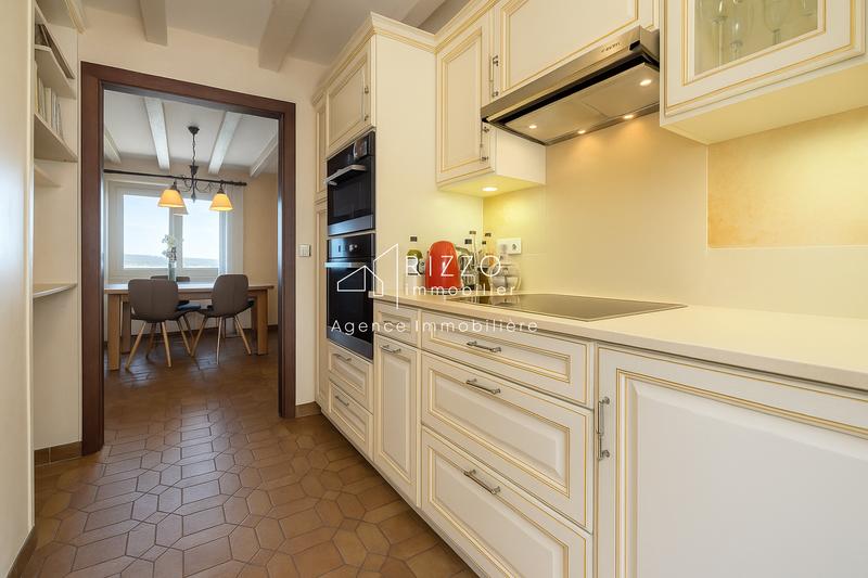 Maison - 145 m² - 5 pièces