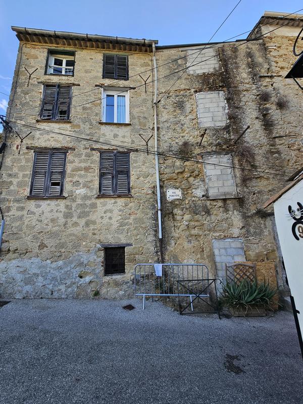 Maison de village - 102 m² - 5 pièces