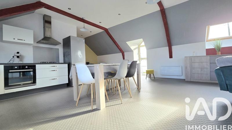 Maison - 226 m² - 8 pièces