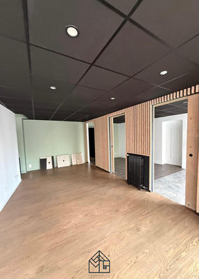 Local commercial - 60 m² - 3 pièces