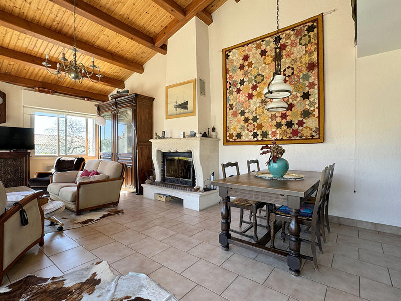 Maison - 160 m² - 7 pièces