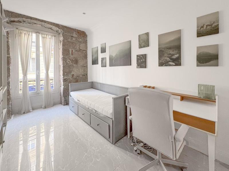 Appartement - 93 m² - 3 pièces