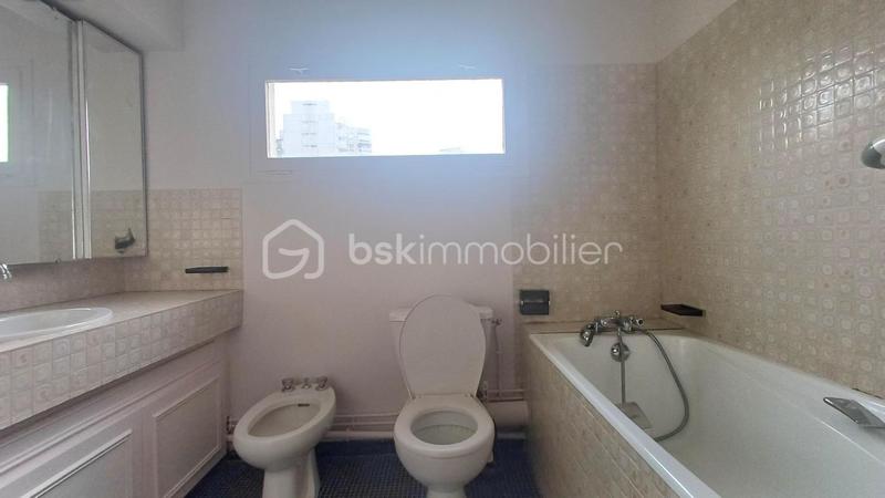 Appartement - 95 m² - 5 pièces