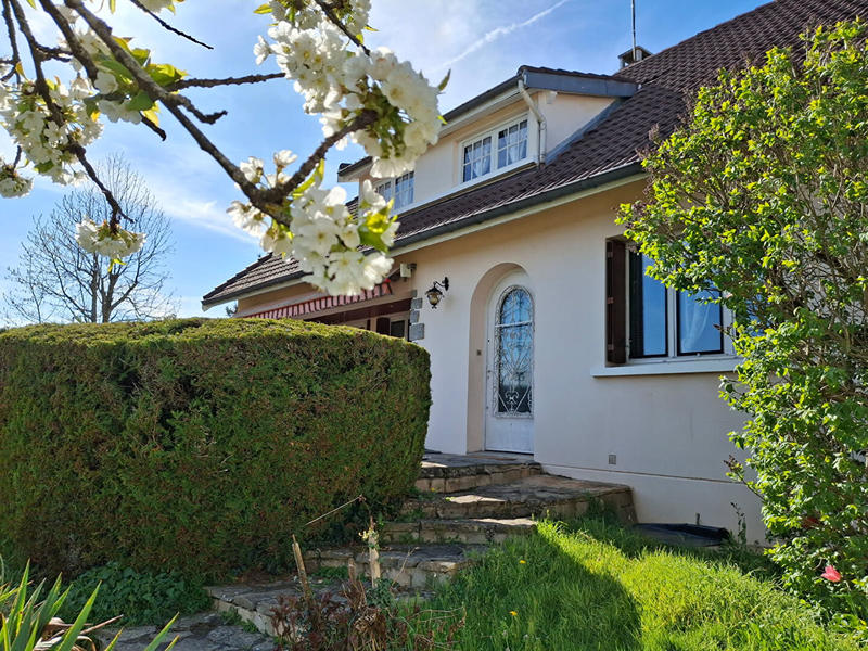 Maison - 85 m² - 4 pièces