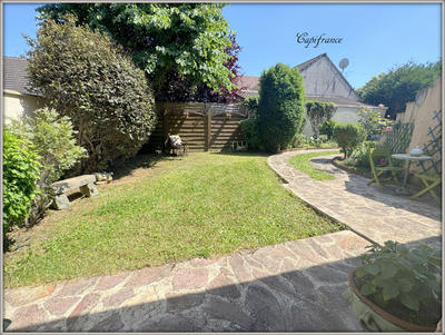 Maison - 92 m² - 5 pièces