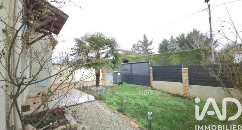 Maison - 95 m² - 5 pièces