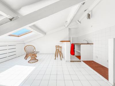 Appartement - 70 m² - 2 pièces