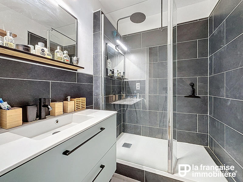 Appartement - 81 m² - 4 pièces