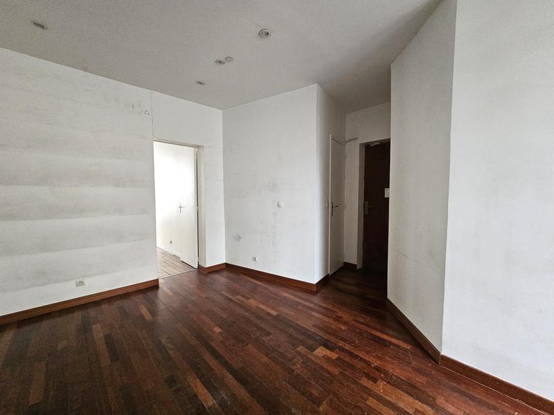 Magasins - 98 m² - 2 pièces