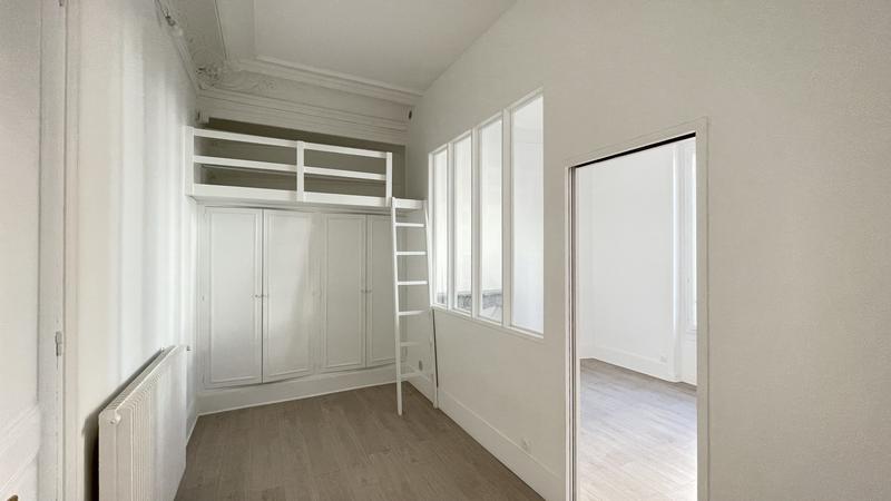 Appartement - 160 m² - 5 pièces