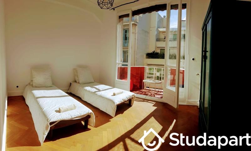 Appartement - 130 m² - 6 pièces