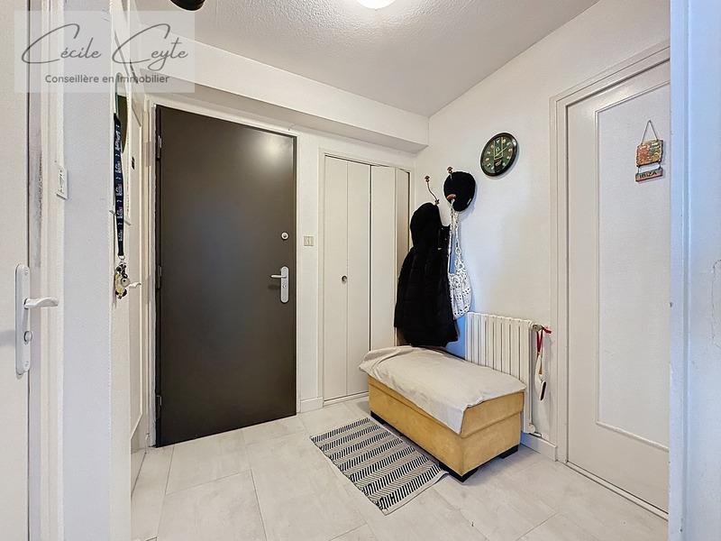 Appartement - 74 m² - 5 pièces