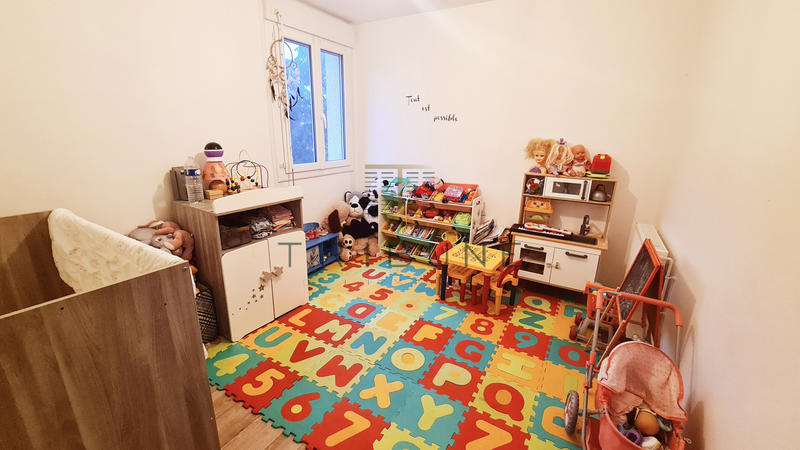 Appartement - 85 m² - 4 pièces