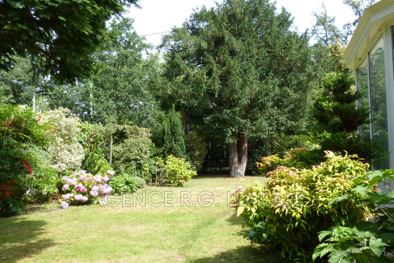 Maison - 166 m² - 8 pièces