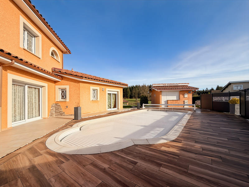 Maison - 139 m² - 6 pièces