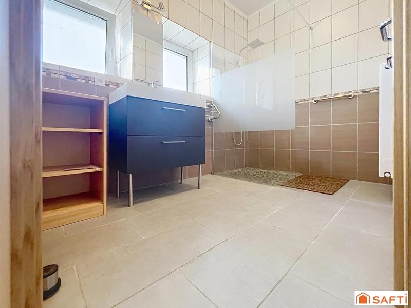 Maison - 181 m² - 6 pièces