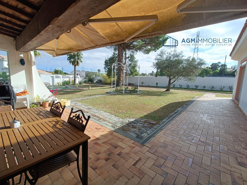 Propriété - 210 m² - 6 pièces