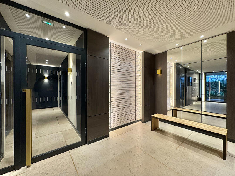 Appartement - 94 m² - 5 pièces