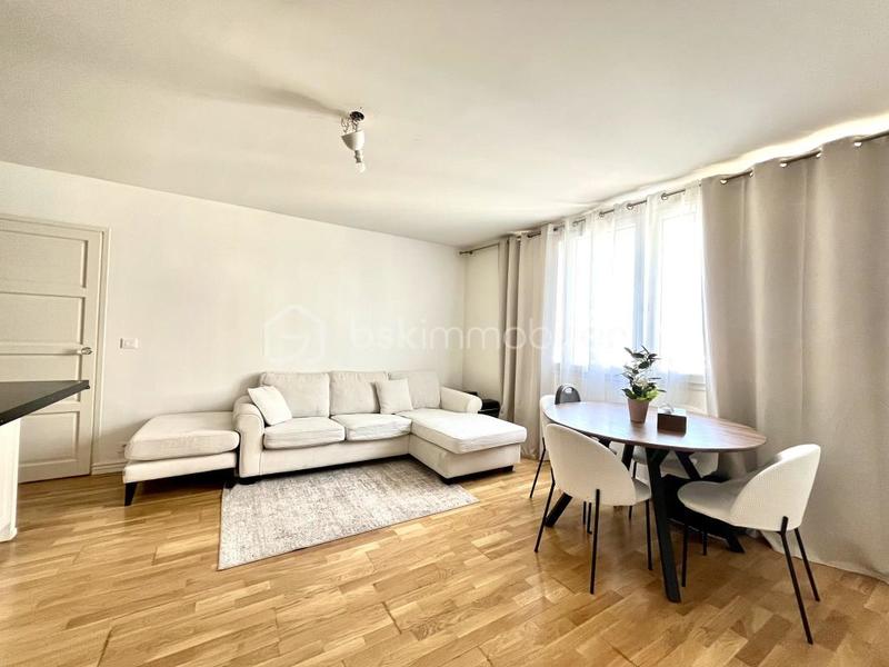 Appartement - 76 m² - 4 pièces