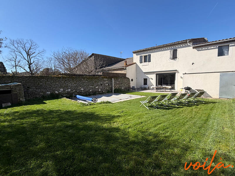 Maison - 310 m² - 10 pièces