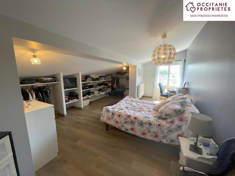 Maison - 163 m² - 8 pièces