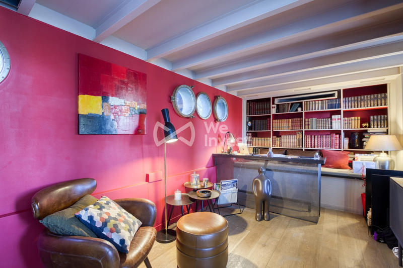 Maison - 260 m² - 8 pièces