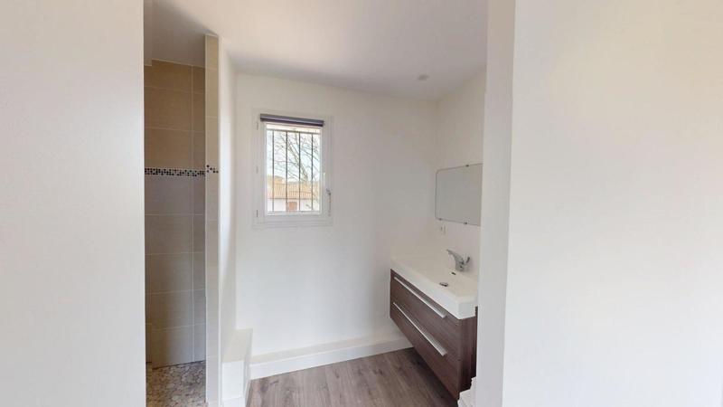 Maison - 203 m² - 5 pièces