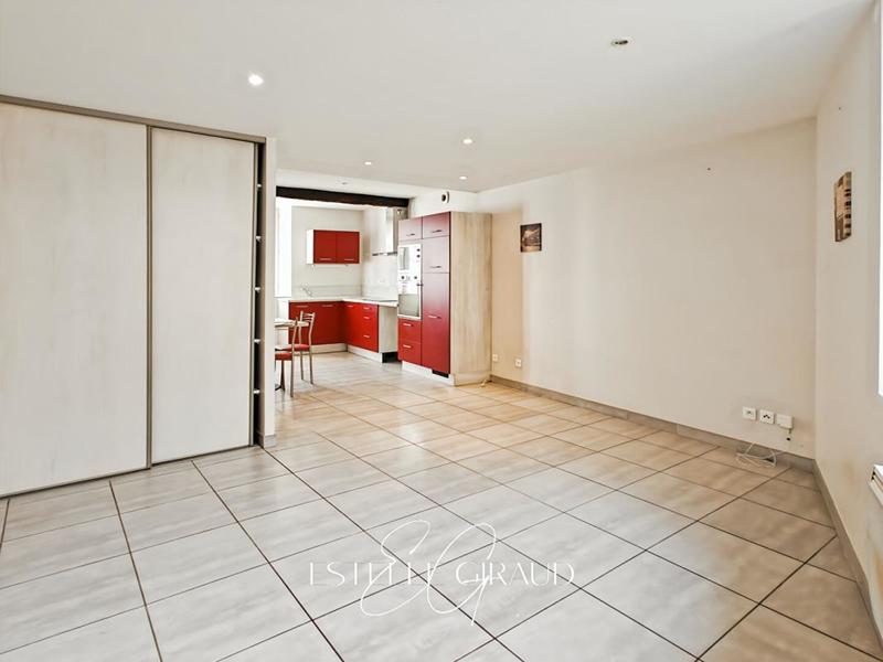 Maison - 97 m² - 5 pièces