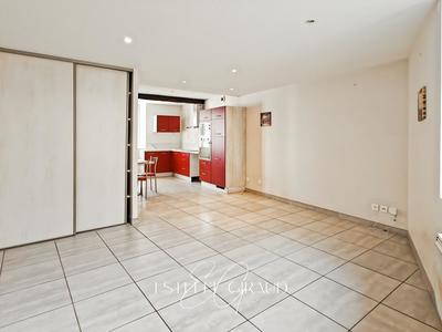 Maison - 97 m² - 5 pièces