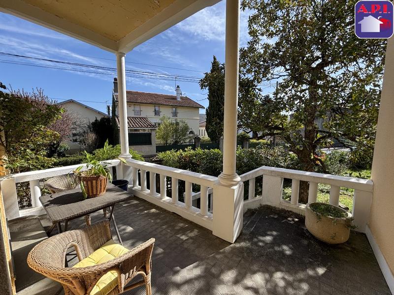 Maison - 229 m² - 9 pièces