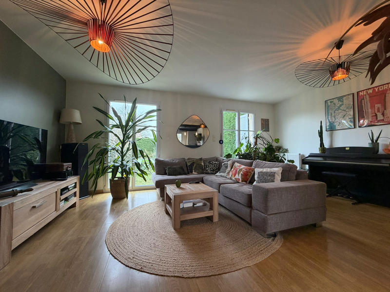 Maison - 94 m² - 5 pièces