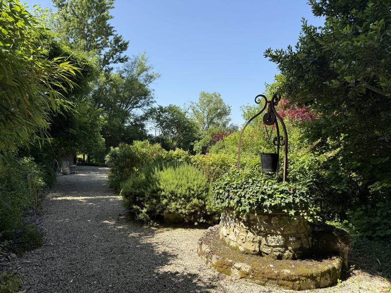 Maison de village - 197 m² - 9 pièces