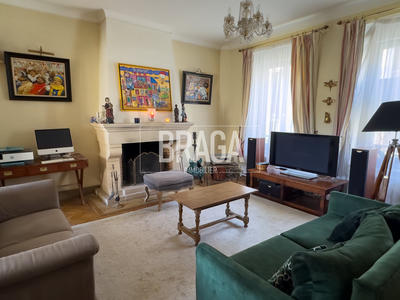 Maison - 245 m² - 10 pièces