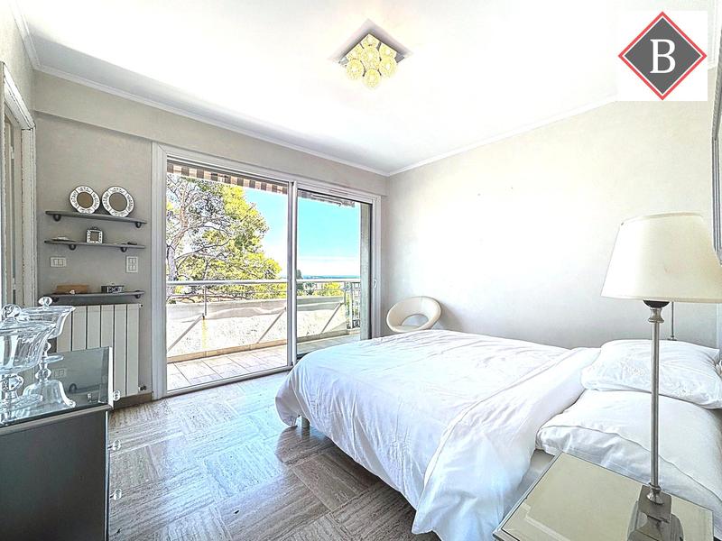 Appartement - 100 m² - 4 pièces