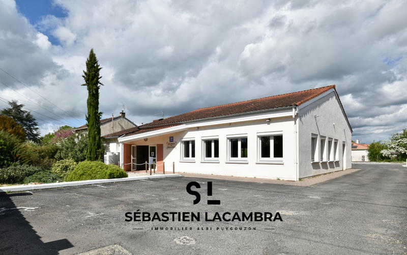 Local commercial - 253 m² - 4 pièces