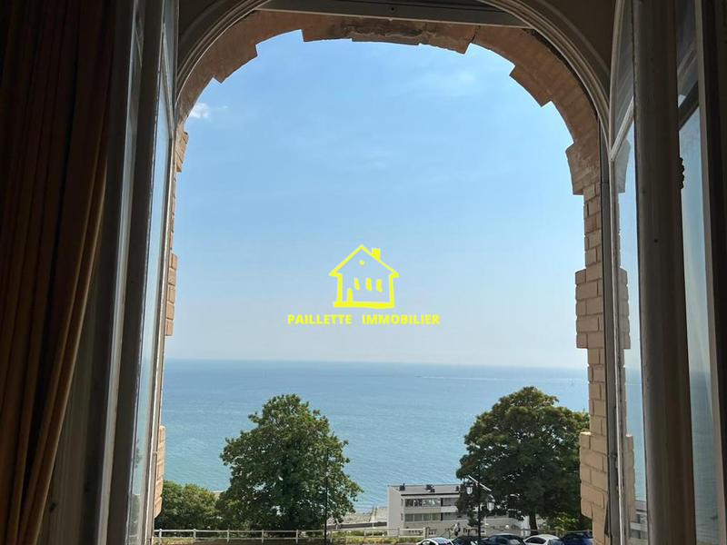 Appartement - 203 m² - 5 pièces