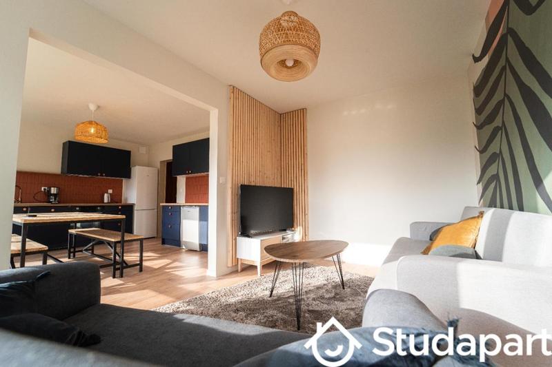 Chambre - 11 m² - 1 pièce