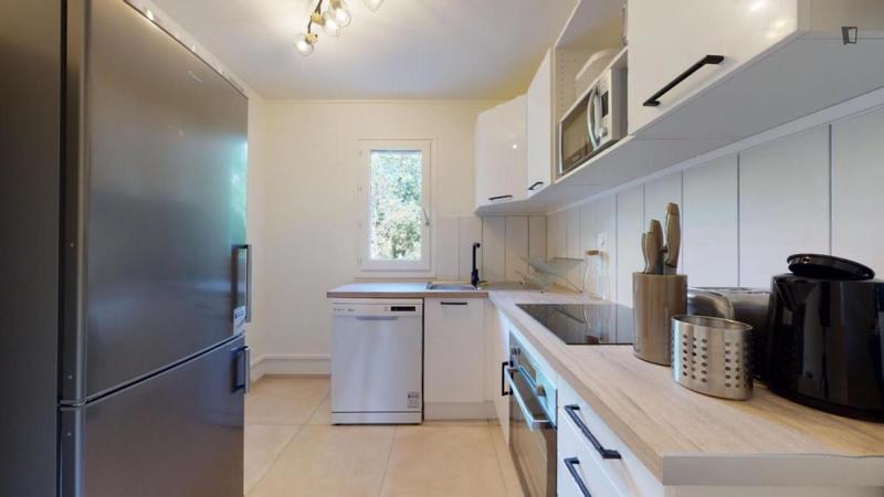 Chambre - 13 m² - 5 pièces