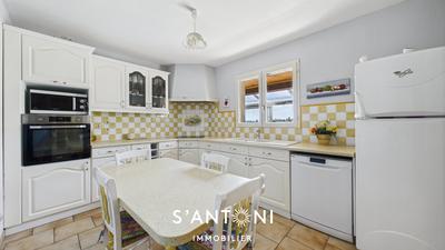 Maison - 153 m² - 5 pièces