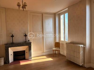 Maison de village - 207 m² - 8 pièces